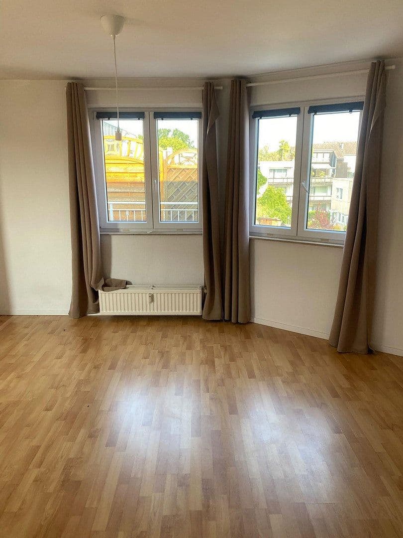 Predaj domu 189 m², pozemok 292 m², Bonn, Severné Porýnie - Westfálsko Predaj domu 189 m², pozemok 292 m², Bonn, Severné Porýnie - Westfálsko