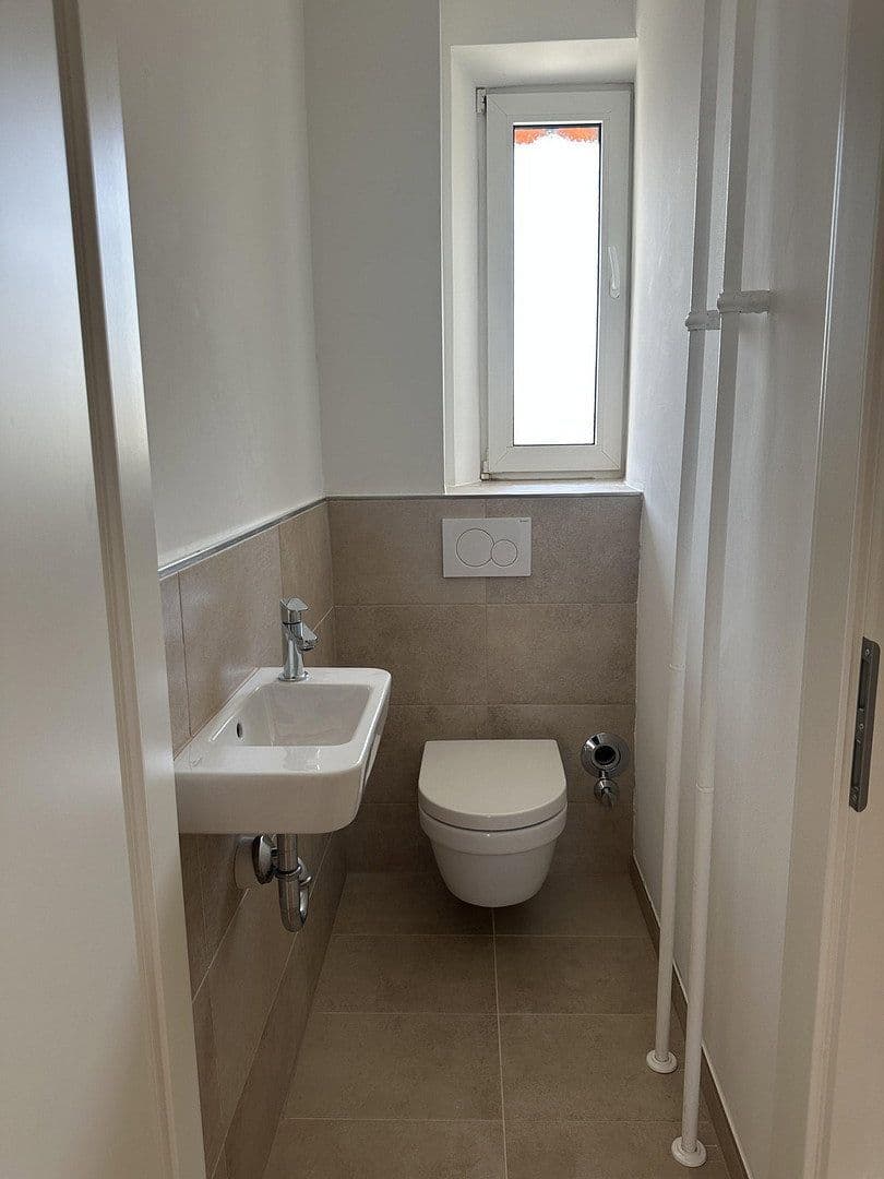 Prenájom bytu 4-izbový 71 m², Hallerstraße 23, Nürnberg, Bavorsko Prenájom bytu 4-izbový 71 m², Hallerstraße 23, Nürnberg, Bavorsko
