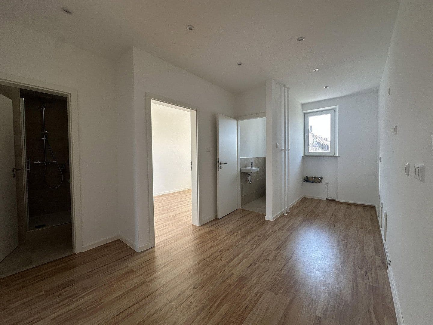 Prenájom bytu 4-izbový 71 m², Hallerstraße 23, Nürnberg, Bavorsko Prenájom bytu 4-izbový 71 m², Hallerstraße 23, Nürnberg, Bavorsko