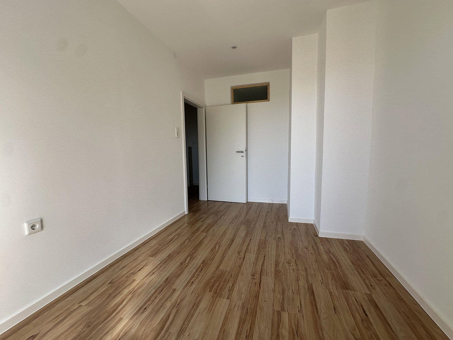 Prenájom bytu 4-izbový 71 m², Hallerstraße 23, Nürnberg, Bavorsko Prenájom bytu 4-izbový 71 m², Hallerstraße 23, Nürnberg, Bavorsko