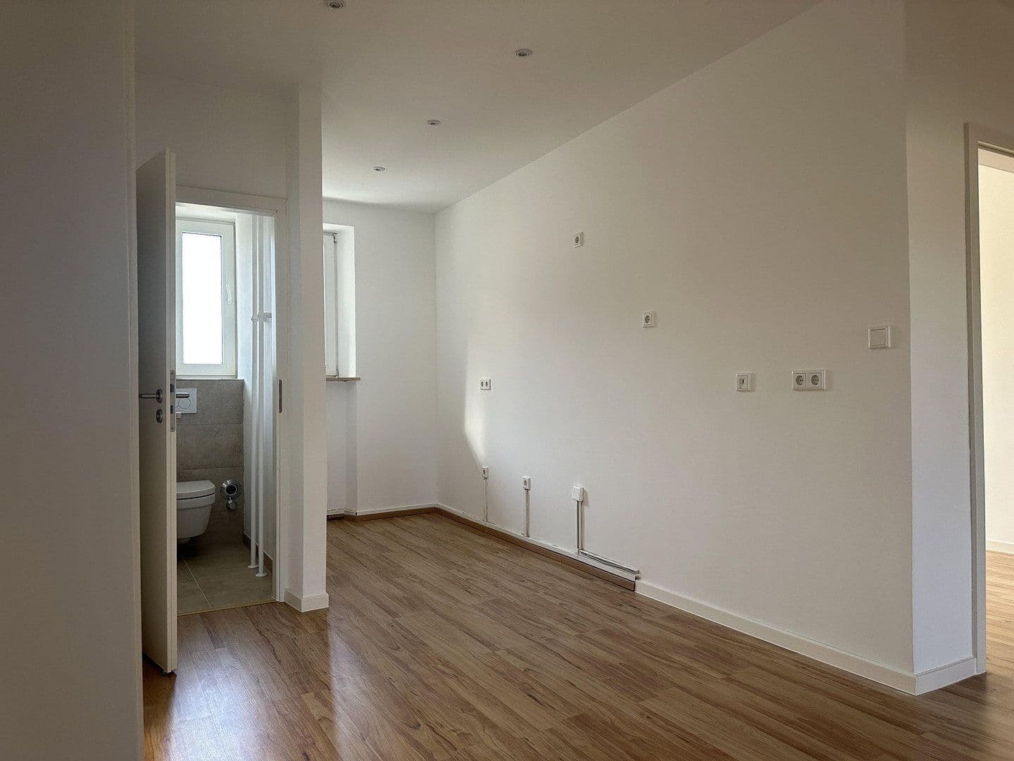 Prenájom bytu 4-izbový 71 m², Hallerstraße 23, Nürnberg, Bavorsko Prenájom bytu 4-izbový 71 m², Hallerstraße 23, Nürnberg, Bavorsko