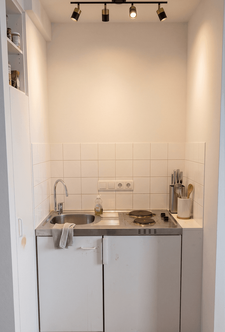 Predaj bytu 1-izbový 24 m², Nikolausstraße, Köln, Severné Porýnie - Westfálsko Predaj bytu 1-izbový 24 m², Nikolausstraße, Köln, Severné Porýnie - Westfálsko