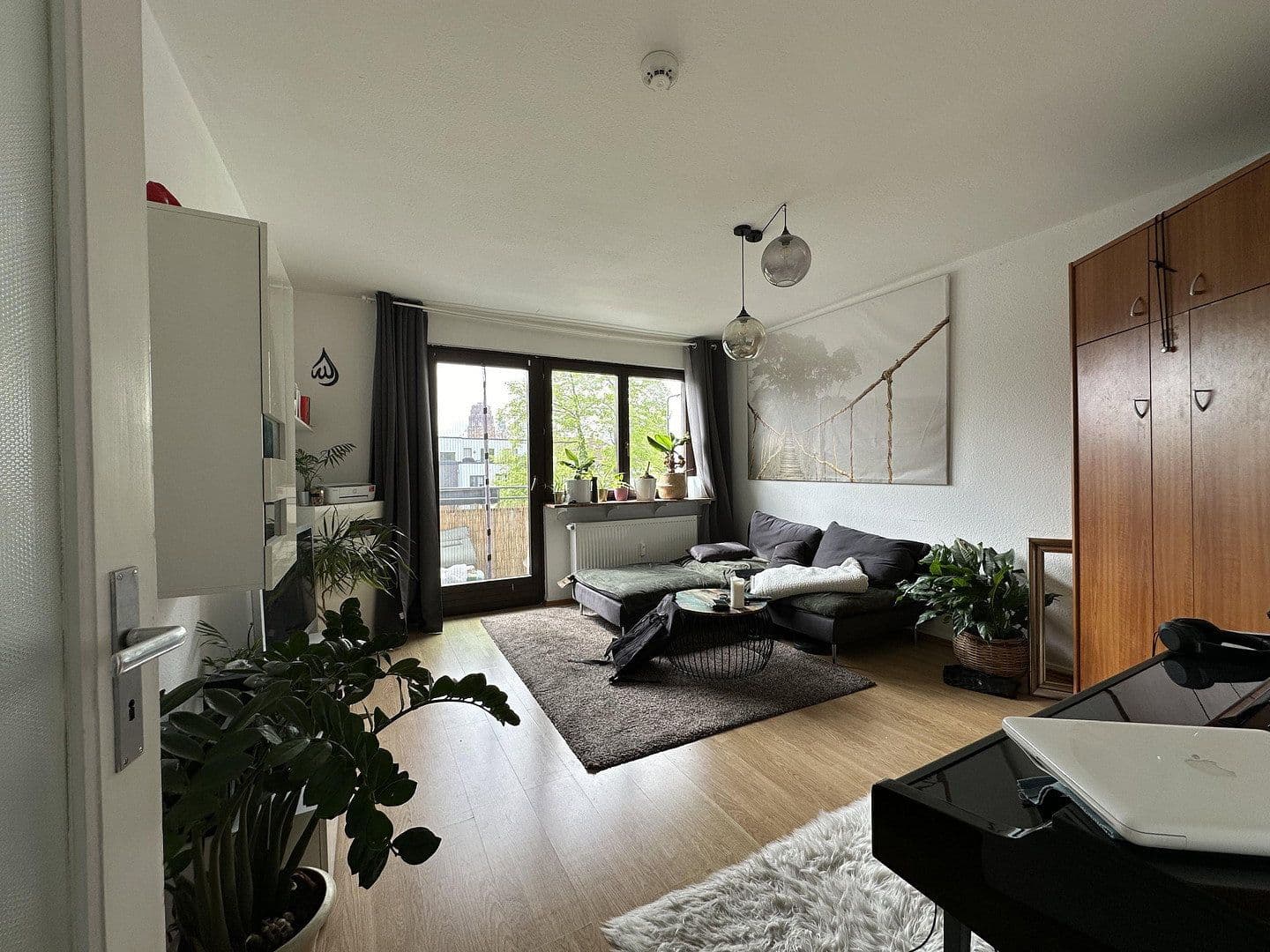 Prenájom bytu 2-izbový 59 m², Schwanenstraße 14, Frankfurt am Main, Hesensko Prenájom bytu 2-izbový 59 m², Schwanenstraße 14, Frankfurt am Main, Hesensko
