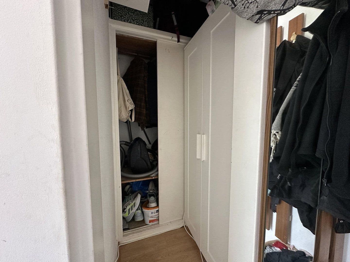 Prenájom bytu 2-izbový 59 m², Schwanenstraße 14, Frankfurt am Main, Hesensko Prenájom bytu 2-izbový 59 m², Schwanenstraße 14, Frankfurt am Main, Hesensko