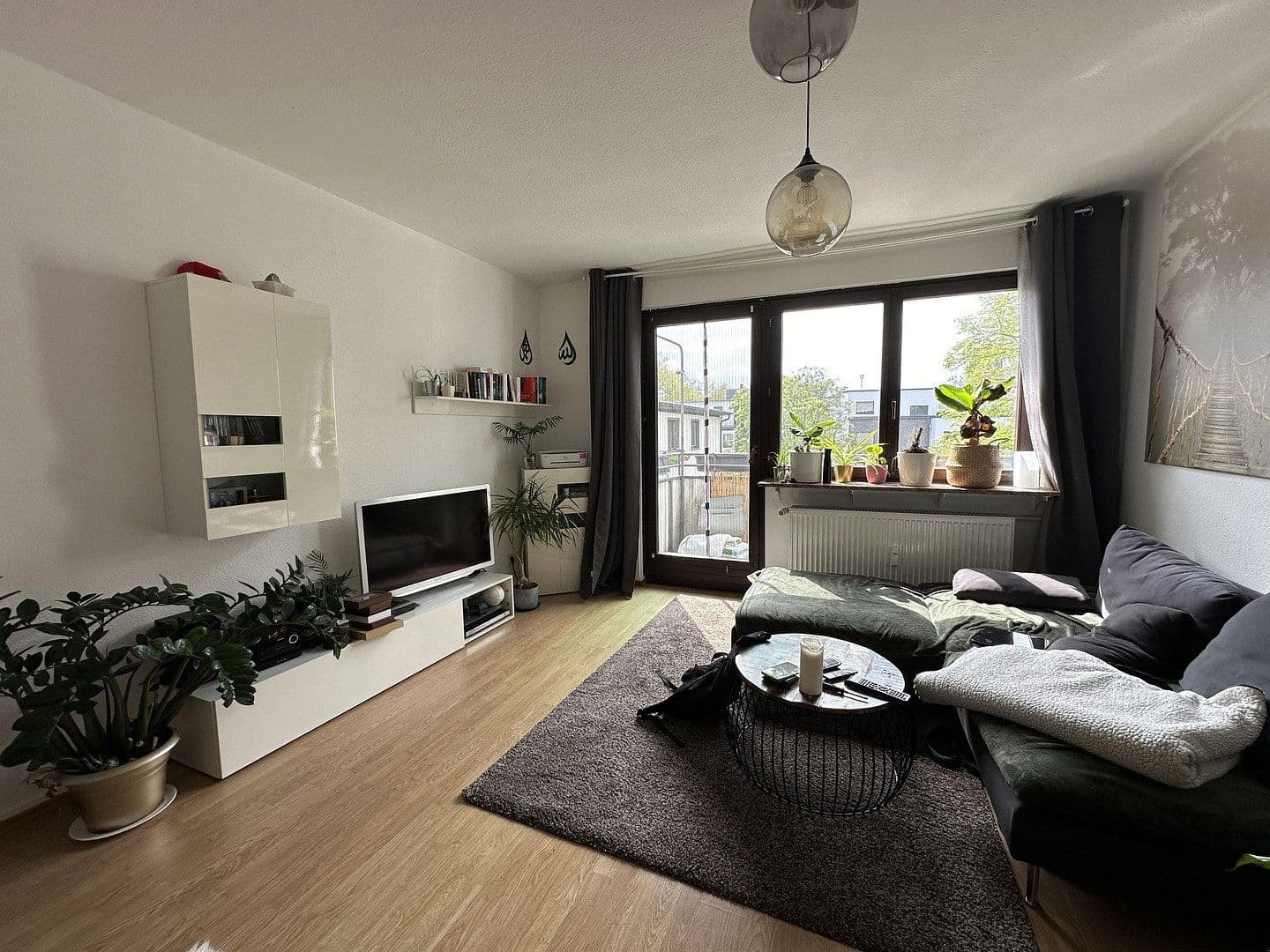 Prenájom bytu 2-izbový 59 m², Schwanenstraße 14, Frankfurt am Main, Hesensko Prenájom bytu 2-izbový 59 m², Schwanenstraße 14, Frankfurt am Main, Hesensko