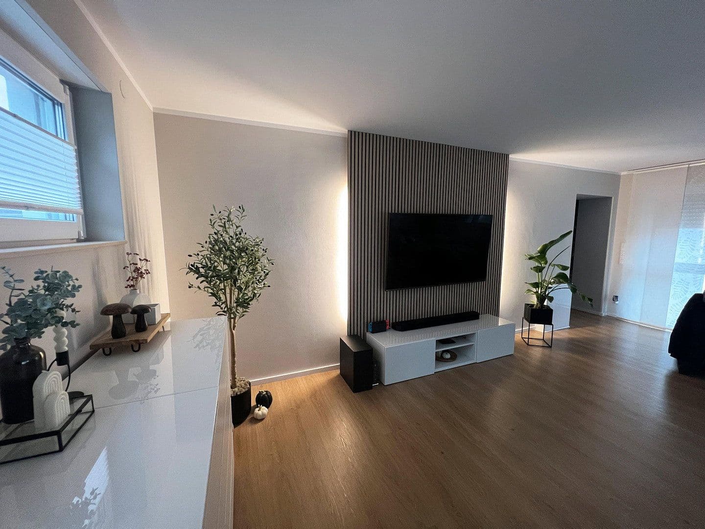 Prenájom bytu 4-izbový 100 m², Weserstraße 29, Rüsselsheim am Main, Hesensko Prenájom bytu 4-izbový 100 m², Weserstraße 29, Rüsselsheim am Main, Hesensko