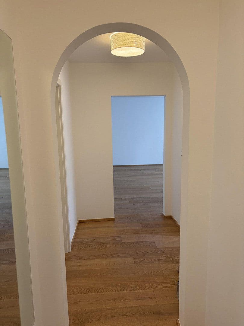 Prenájom bytu 2-izbový 66 m², Mauerkircherstraße 85, München, Bavorsko Prenájom bytu 2-izbový 66 m², Mauerkircherstraße 85, München, Bavorsko