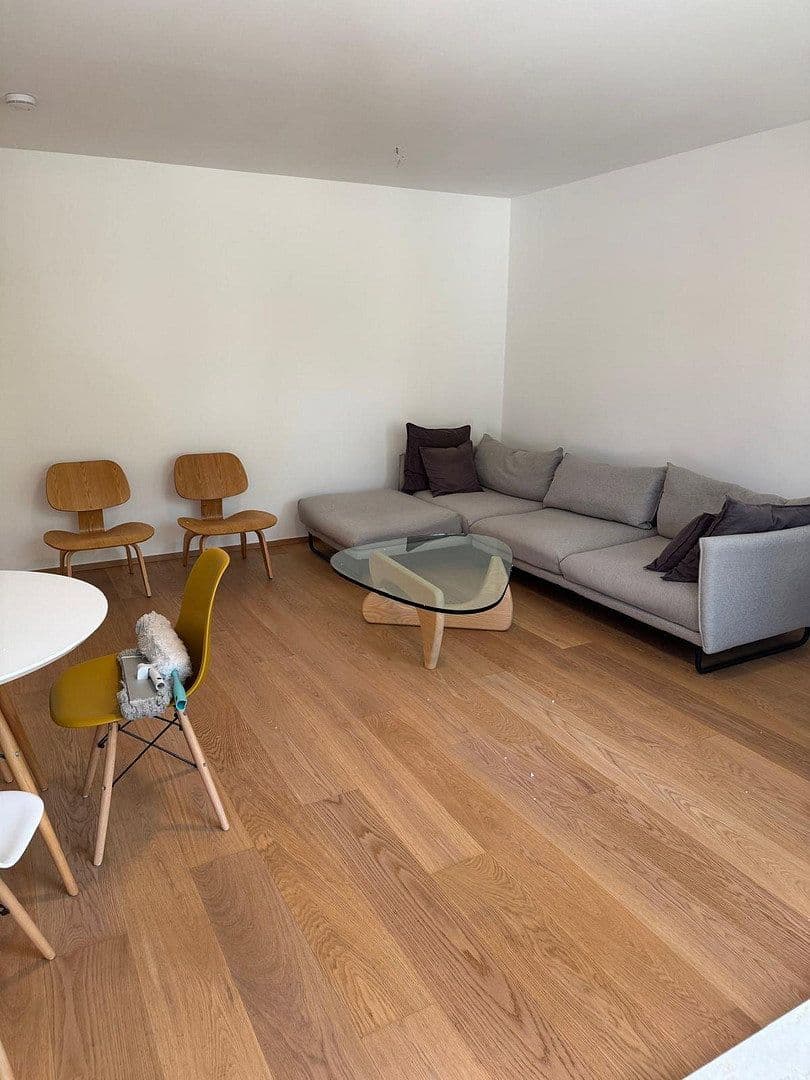Prenájom bytu 2-izbový 66 m², Mauerkircherstraße 85, München, Bavorsko Prenájom bytu 2-izbový 66 m², Mauerkircherstraße 85, München, Bavorsko
