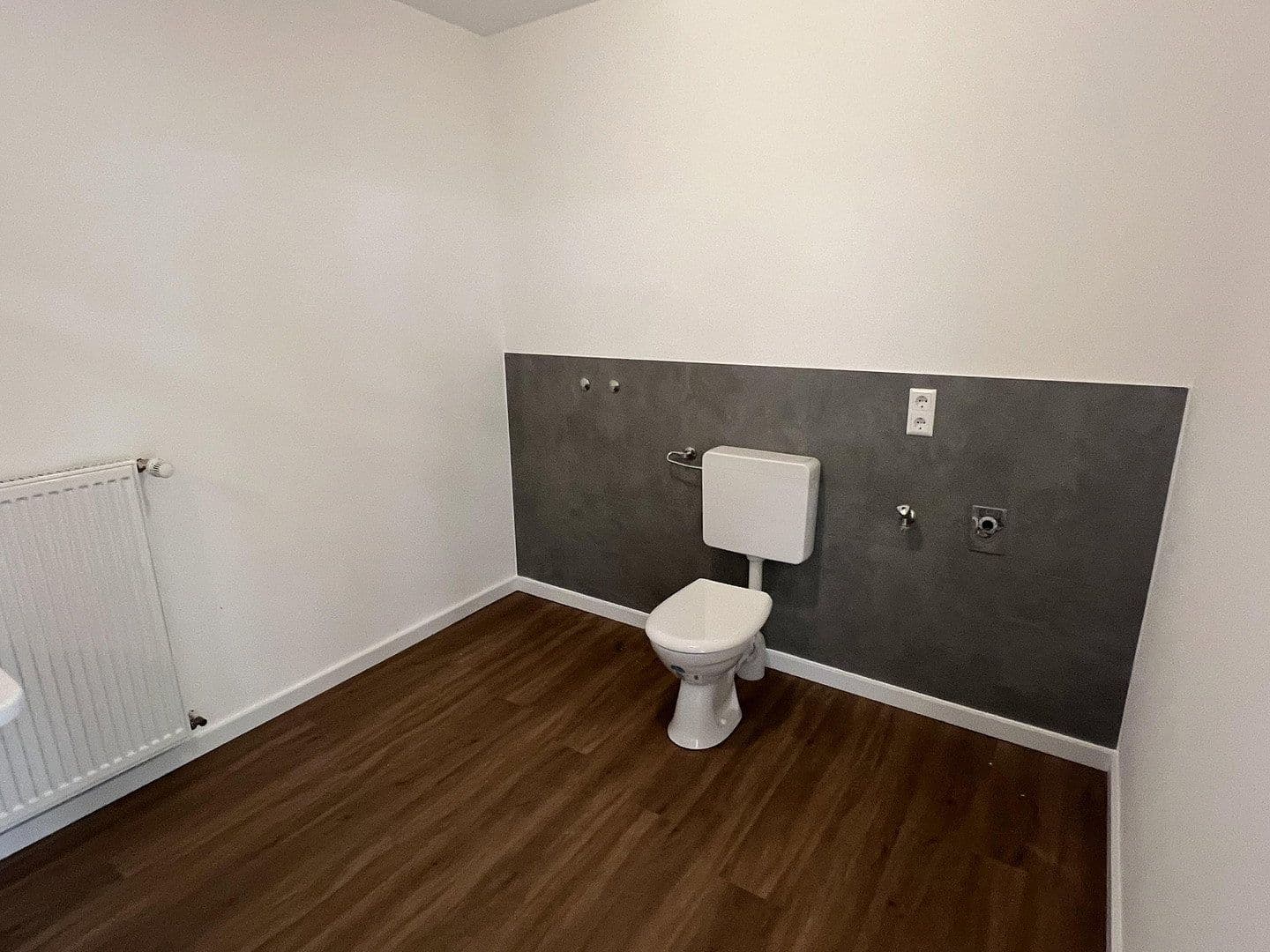 Prenájom kancelárie 100 m², Badbergen, Dolné Sasko Prenájom kancelárie 100 m², Badbergen, Dolné Sasko
