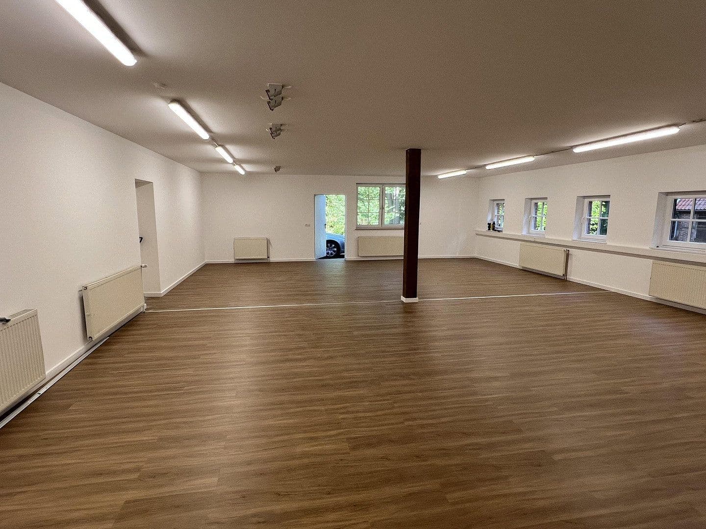 Prenájom kancelárie 100 m², Badbergen, Dolné Sasko Prenájom kancelárie 100 m², Badbergen, Dolné Sasko