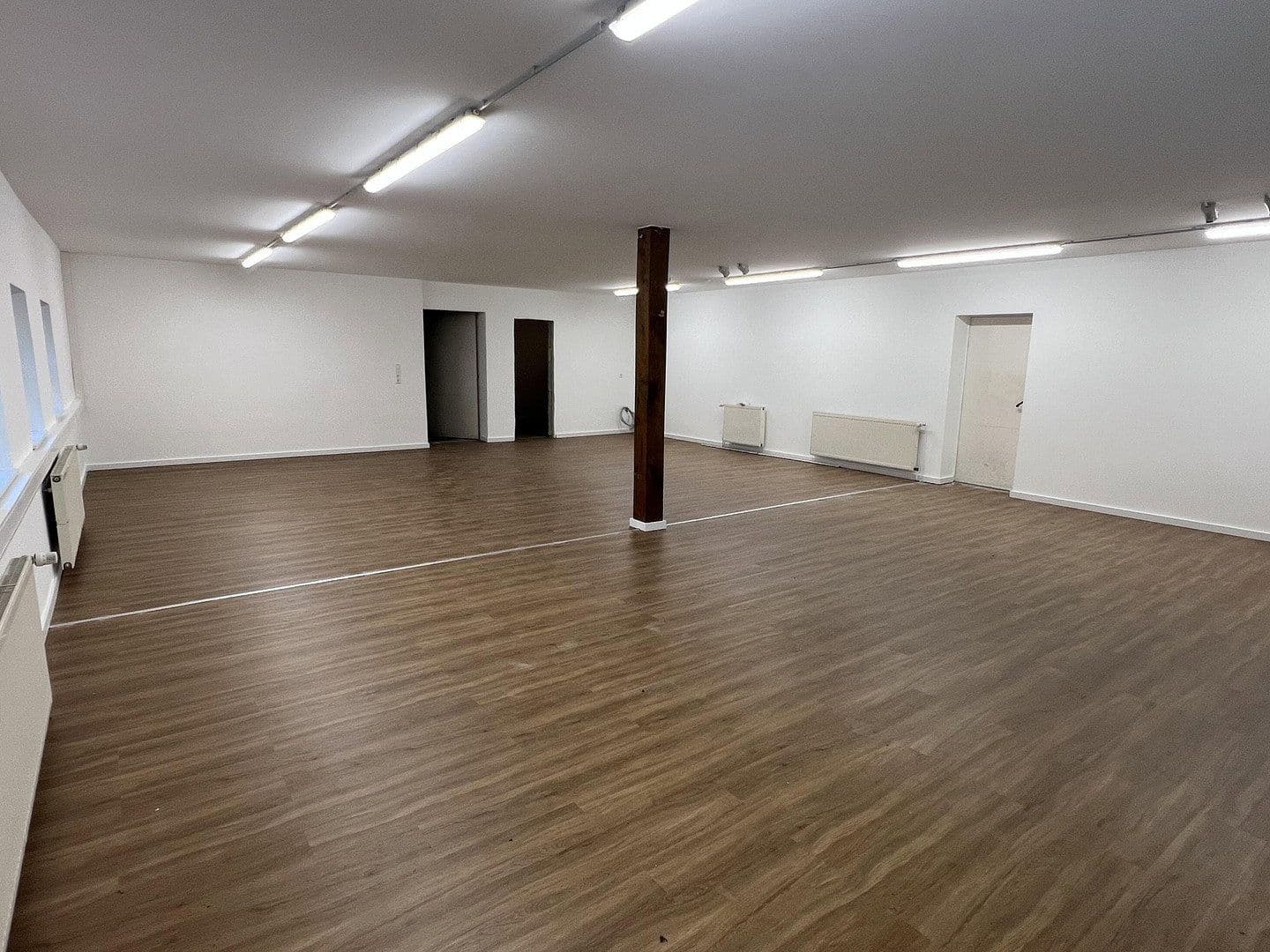 Prenájom kancelárie 100 m², Badbergen, Dolné Sasko Prenájom kancelárie 100 m², Badbergen, Dolné Sasko