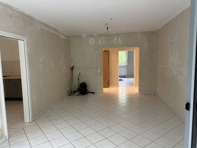 Prenájom bytu 3-izbový 80 m², Scharrenbroicher Straße 55c, Rösrath, Severné Porýnie - Westfálsko Prenájom bytu 3-izbový 80 m², Scharrenbroicher Straße 55c, Rösrath, Severné Porýnie - Westfálsko
