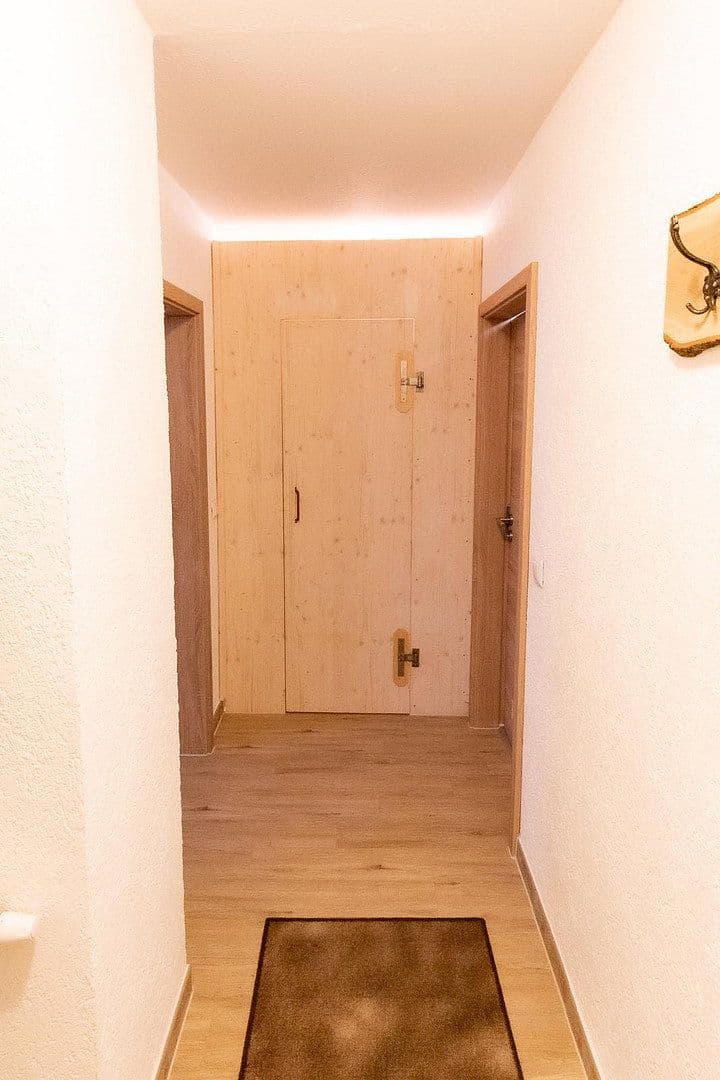 Prenájom bytu 2-izbový 70 m², Brückner Str. 3, Zirndorf, Bavorsko Prenájom bytu 2-izbový 70 m², Brückner Str. 3, Zirndorf, Bavorsko