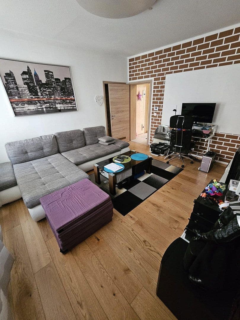 Prenájom bytu 2-izbový 70 m², Brückner Str. 3, Zirndorf, Bavorsko Prenájom bytu 2-izbový 70 m², Brückner Str. 3, Zirndorf, Bavorsko