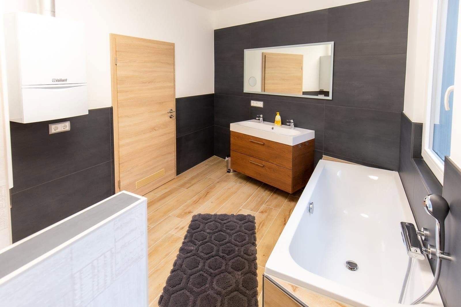 Prenájom bytu 2-izbový 70 m², Brückner Str. 3, Zirndorf, Bavorsko Prenájom bytu 2-izbový 70 m², Brückner Str. 3, Zirndorf, Bavorsko