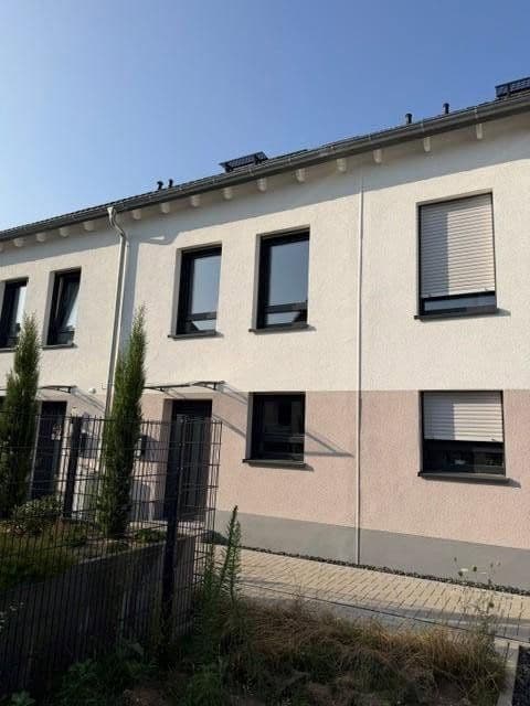 Prenájom domu 141 m², pozemok 194 m², Rodenbach, Hesensko Prenájom domu 141 m², pozemok 194 m², Rodenbach, Hesensko