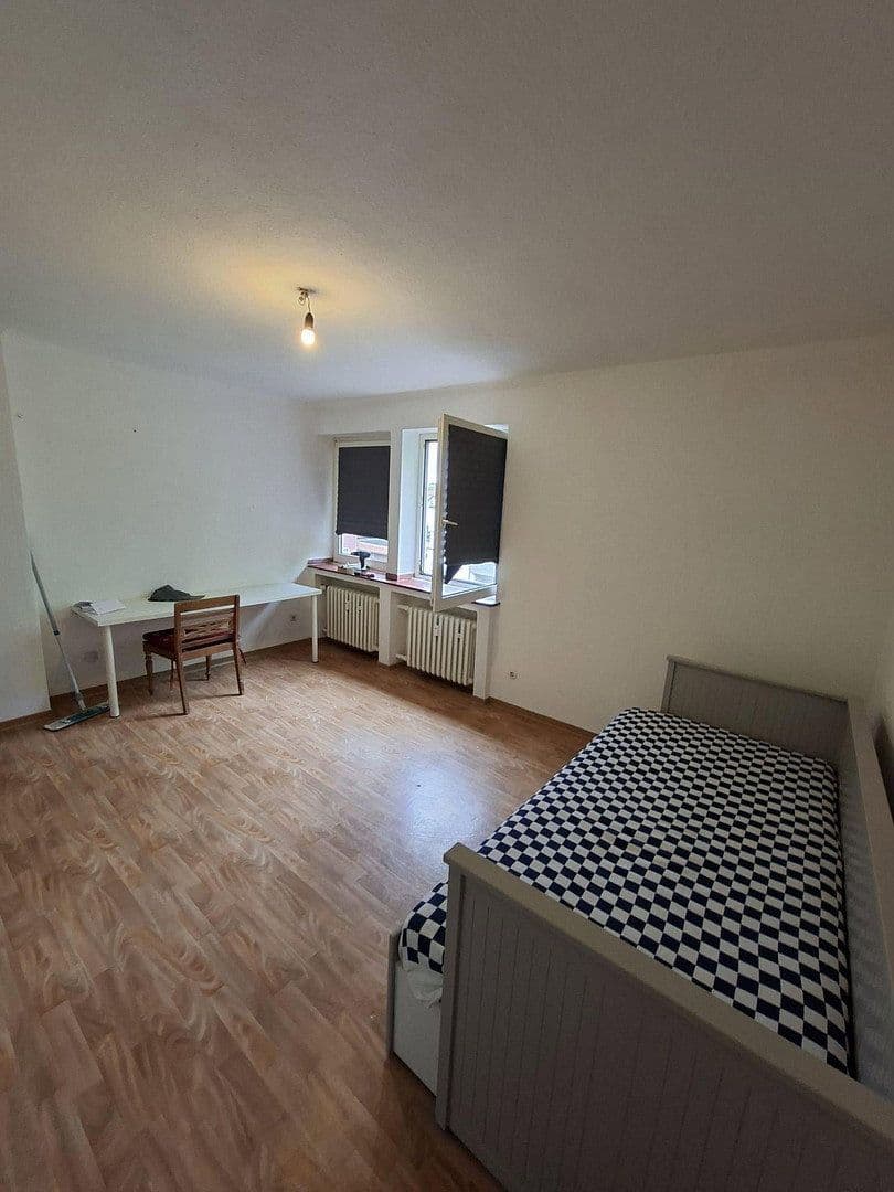 Prenájom bytu 1-izbový 21 m², Lindenstr 37a, Gladbeck, Severné Porýnie - Westfálsko Prenájom bytu 1-izbový 21 m², Lindenstr 37a, Gladbeck, Severné Porýnie - Westfálsko
