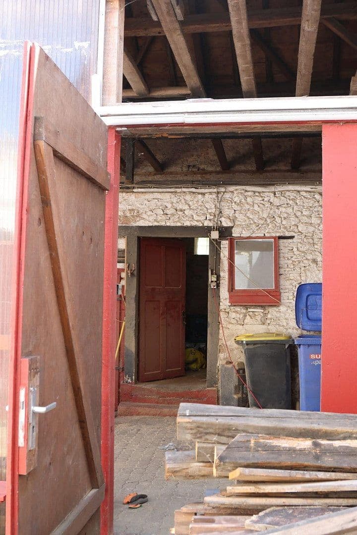 Predaj domu 130 m², pozemok 276 m², Hauptstr. 37, Wachenheim, Porýnie-Falcko Predaj domu 130 m², pozemok 276 m², Hauptstr. 37, Wachenheim, Porýnie-Falcko
