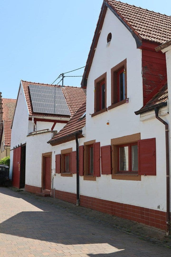 Predaj domu 130 m², pozemok 276 m², Hauptstr. 37, Wachenheim, Porýnie-Falcko Predaj domu 130 m², pozemok 276 m², Hauptstr. 37, Wachenheim, Porýnie-Falcko