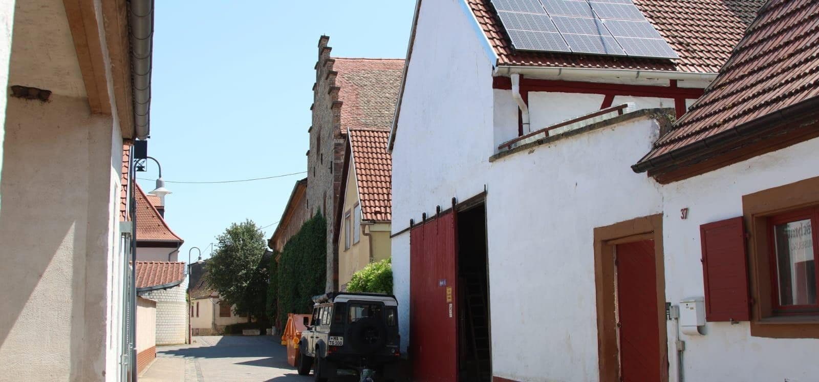 Predaj domu 130 m², pozemok 276 m², Hauptstr. 37, Wachenheim, Porýnie-Falcko Predaj domu 130 m², pozemok 276 m², Hauptstr. 37, Wachenheim, Porýnie-Falcko