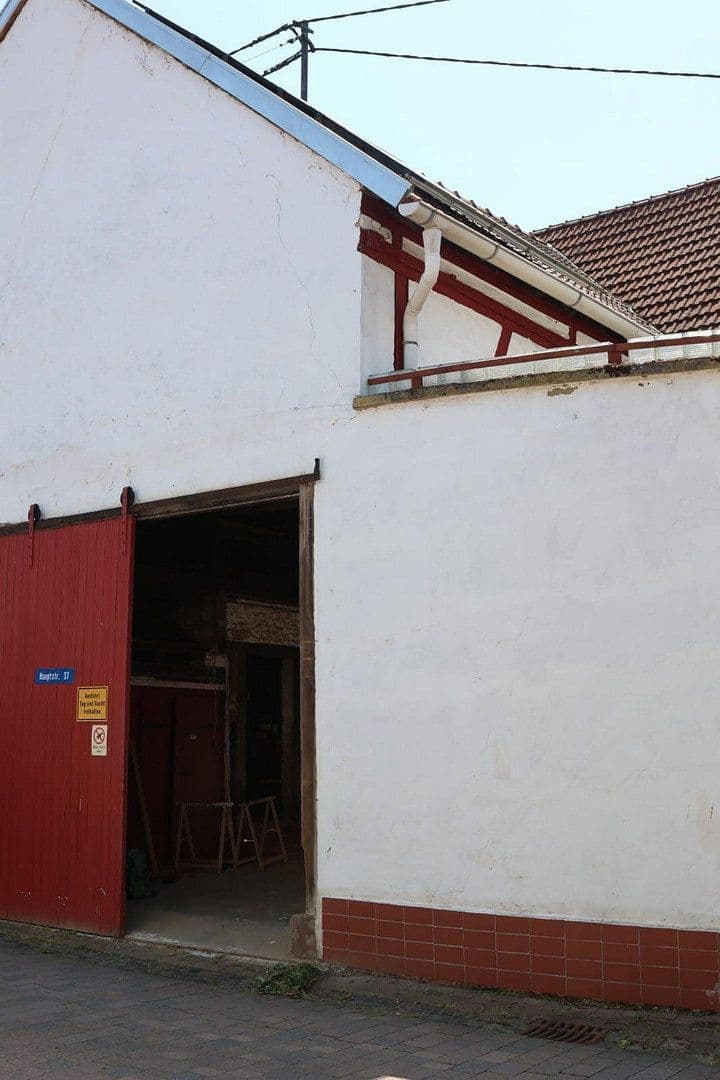 Predaj domu 130 m², pozemok 276 m², Hauptstr. 37, Wachenheim, Porýnie-Falcko Predaj domu 130 m², pozemok 276 m², Hauptstr. 37, Wachenheim, Porýnie-Falcko