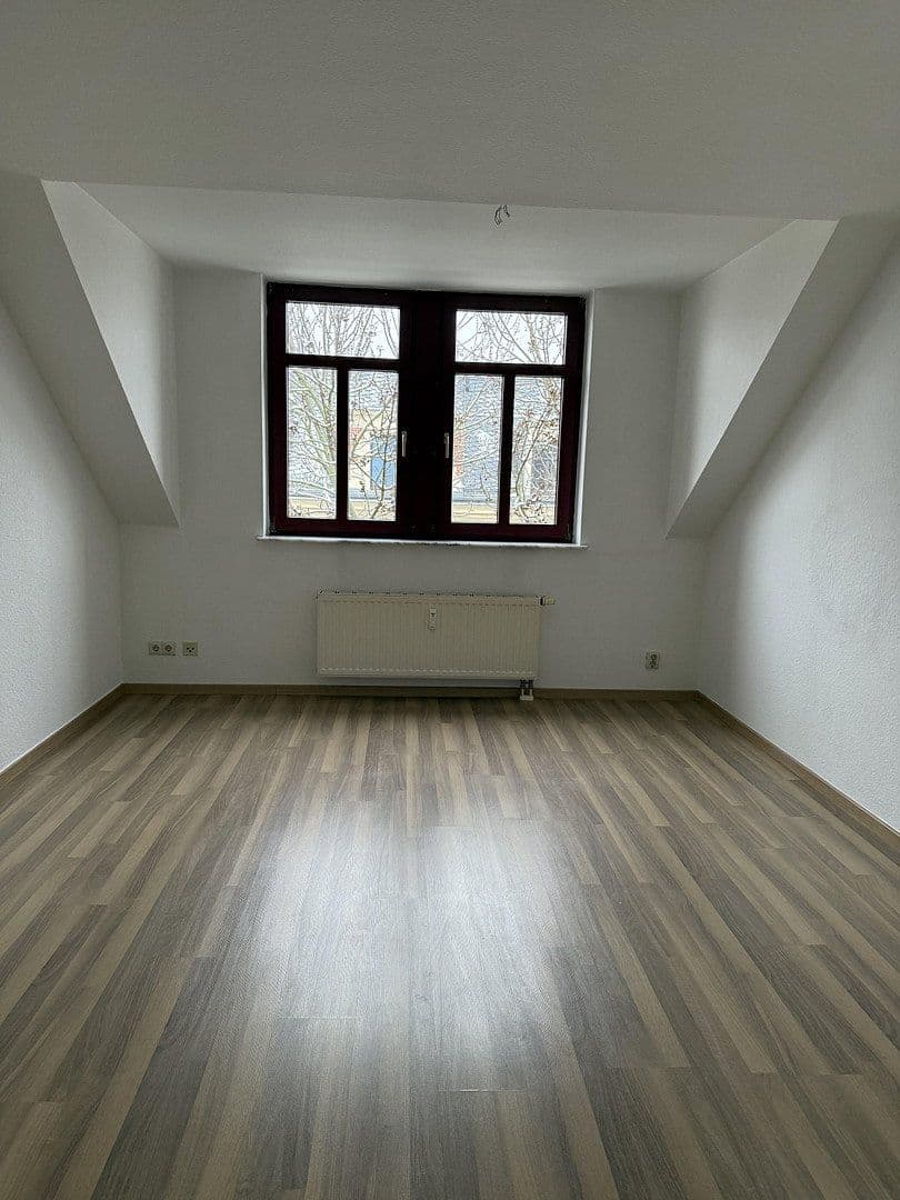 Prenájom bytu 2-izbový 60 m², Kreisigstraße 29, Zwickau, Sasko Prenájom bytu 2-izbový 60 m², Kreisigstraße 29, Zwickau, Sasko