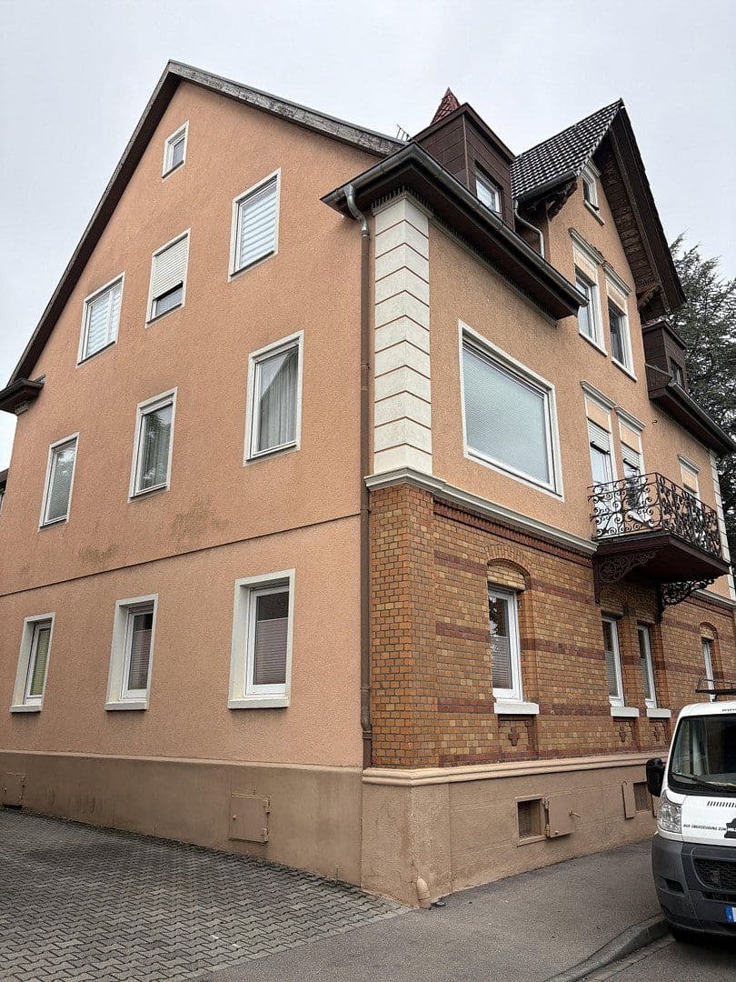 Prenájom bytu 5-izbový 124 m², Kirchheim unter Teck, Bádensko-Wurttembersko Prenájom bytu 5-izbový 124 m², Kirchheim unter Teck, Bádensko-Wurttembersko