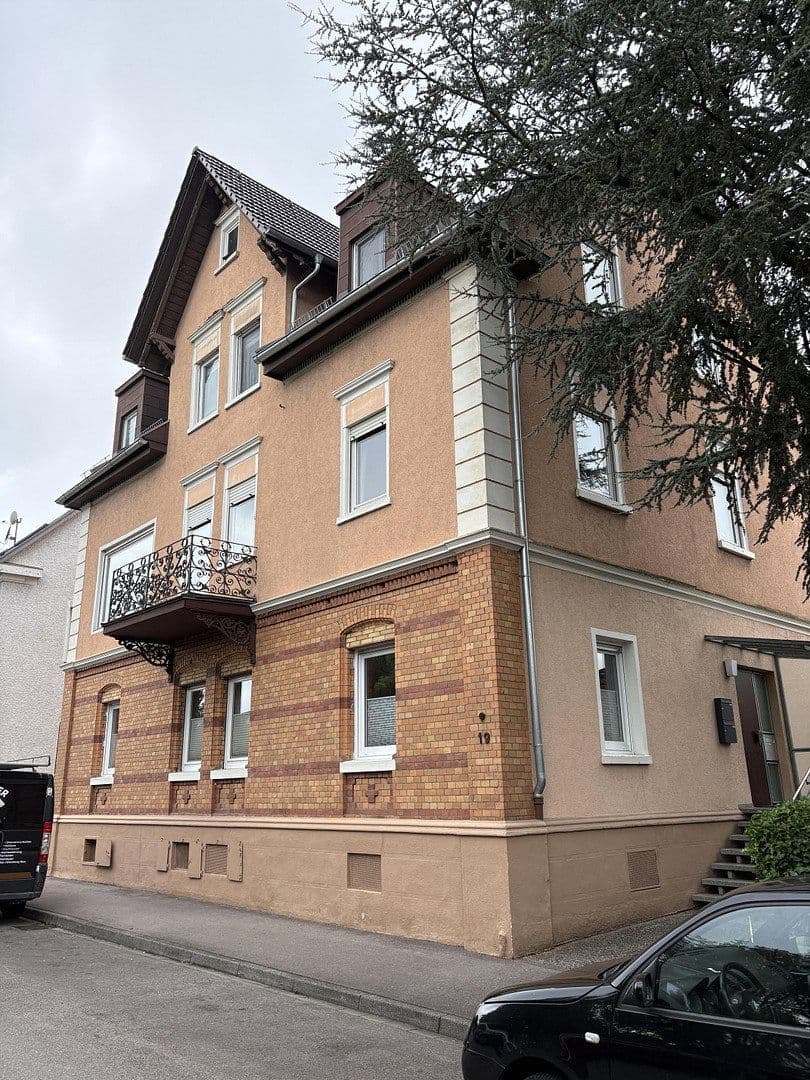 Prenájom bytu 5-izbový 124 m², Kirchheim unter Teck, Bádensko-Wurttembersko Prenájom bytu 5-izbový 124 m², Kirchheim unter Teck, Bádensko-Wurttembersko