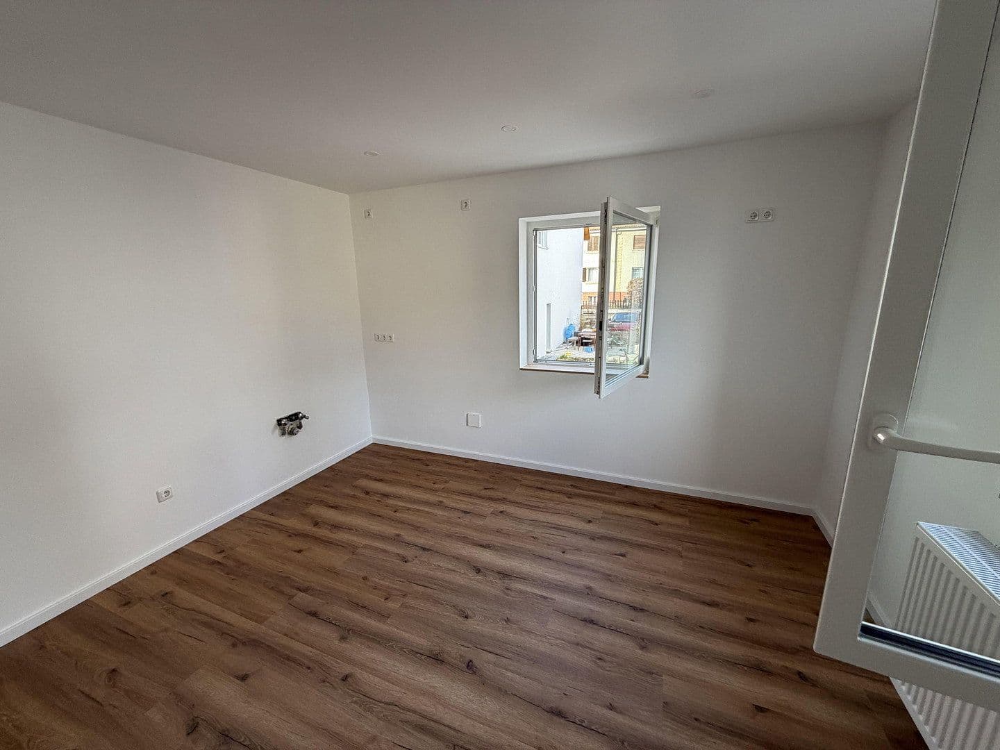 Predaj domu 250 m², pozemok 688 m², Heroldsberg, Bavorsko Predaj domu 250 m², pozemok 688 m², Heroldsberg, Bavorsko