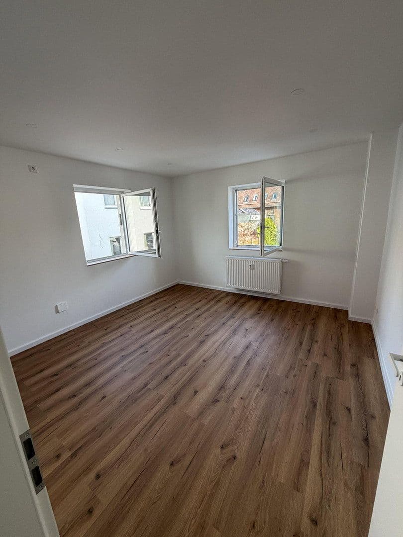 Predaj domu 250 m², pozemok 688 m², Heroldsberg, Bavorsko Predaj domu 250 m², pozemok 688 m², Heroldsberg, Bavorsko