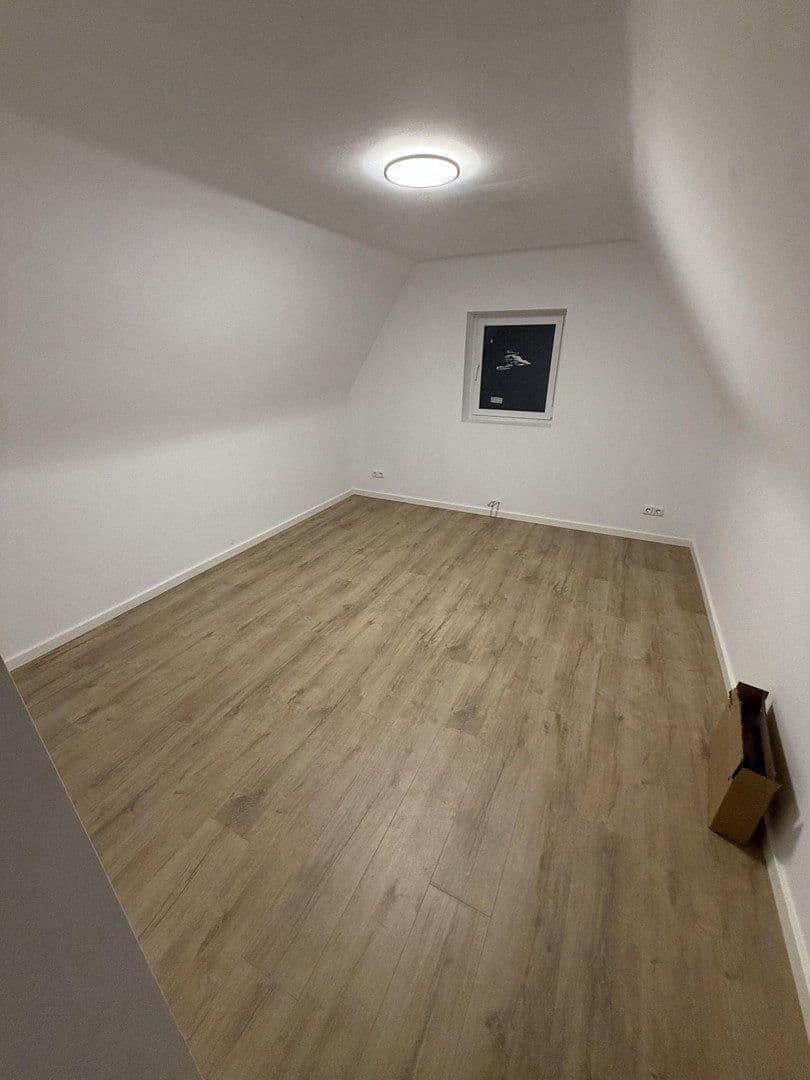 Predaj domu 250 m², pozemok 688 m², Heroldsberg, Bavorsko Predaj domu 250 m², pozemok 688 m², Heroldsberg, Bavorsko