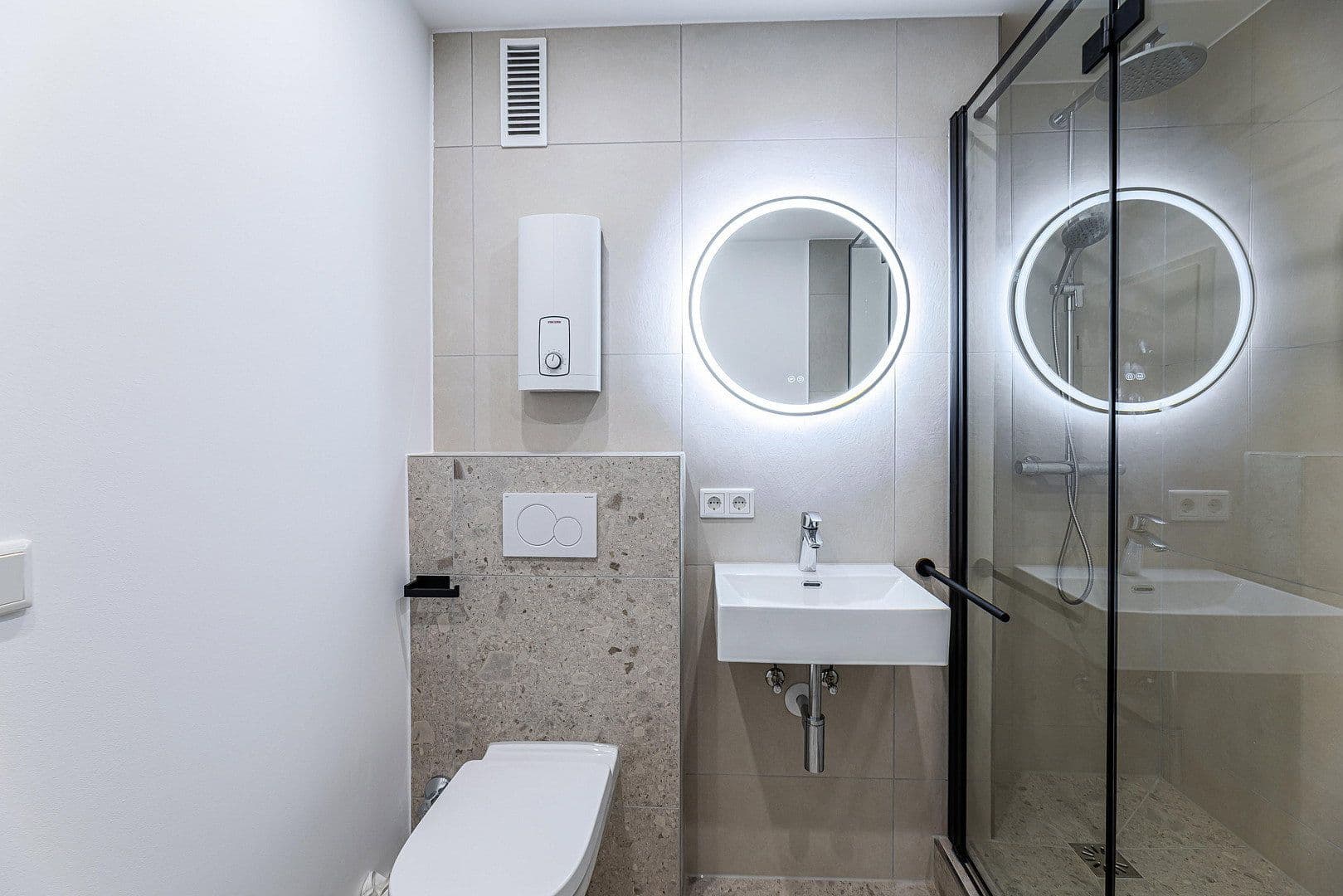 Predaj bytu 2-izbový 62 m², Hauchstraße 42, Nürnberg Röthenbach b. Schweinau, Bavorsko Predaj bytu 2-izbový 62 m², Hauchstraße 42, Nürnberg Röthenbach b. Schweinau, Bavorsko