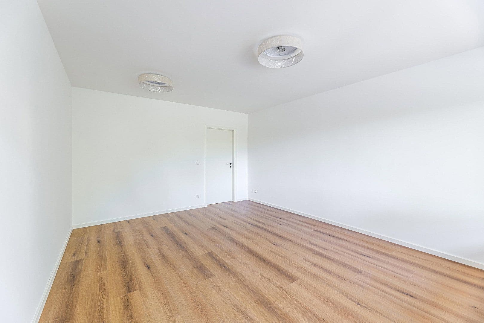 Predaj bytu 2-izbový 62 m², Hauchstraße 42, Nürnberg Röthenbach b. Schweinau, Bavorsko Predaj bytu 2-izbový 62 m², Hauchstraße 42, Nürnberg Röthenbach b. Schweinau, Bavorsko