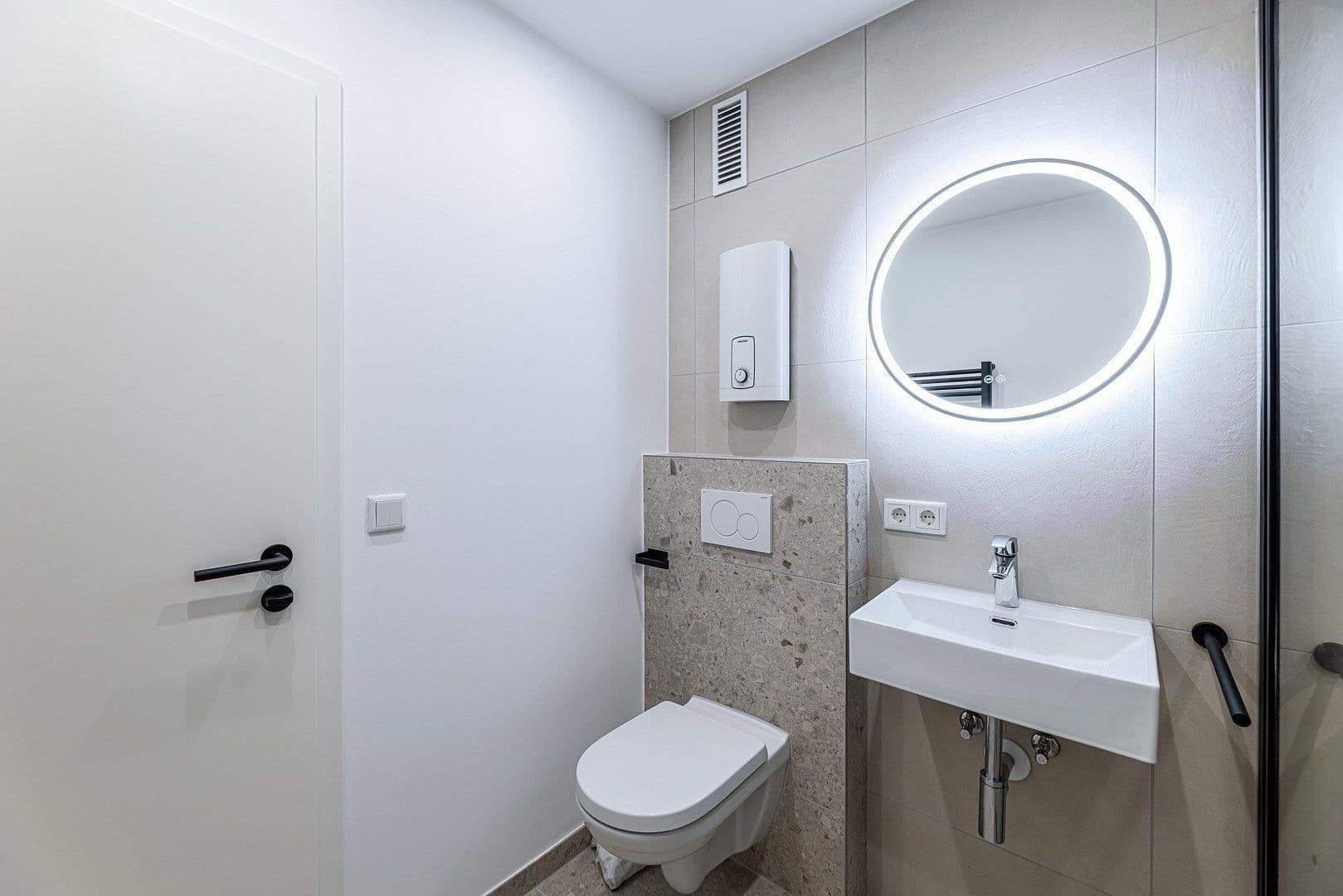 Predaj bytu 2-izbový 62 m², Hauchstraße 42, Nürnberg Röthenbach b. Schweinau, Bavorsko Predaj bytu 2-izbový 62 m², Hauchstraße 42, Nürnberg Röthenbach b. Schweinau, Bavorsko
