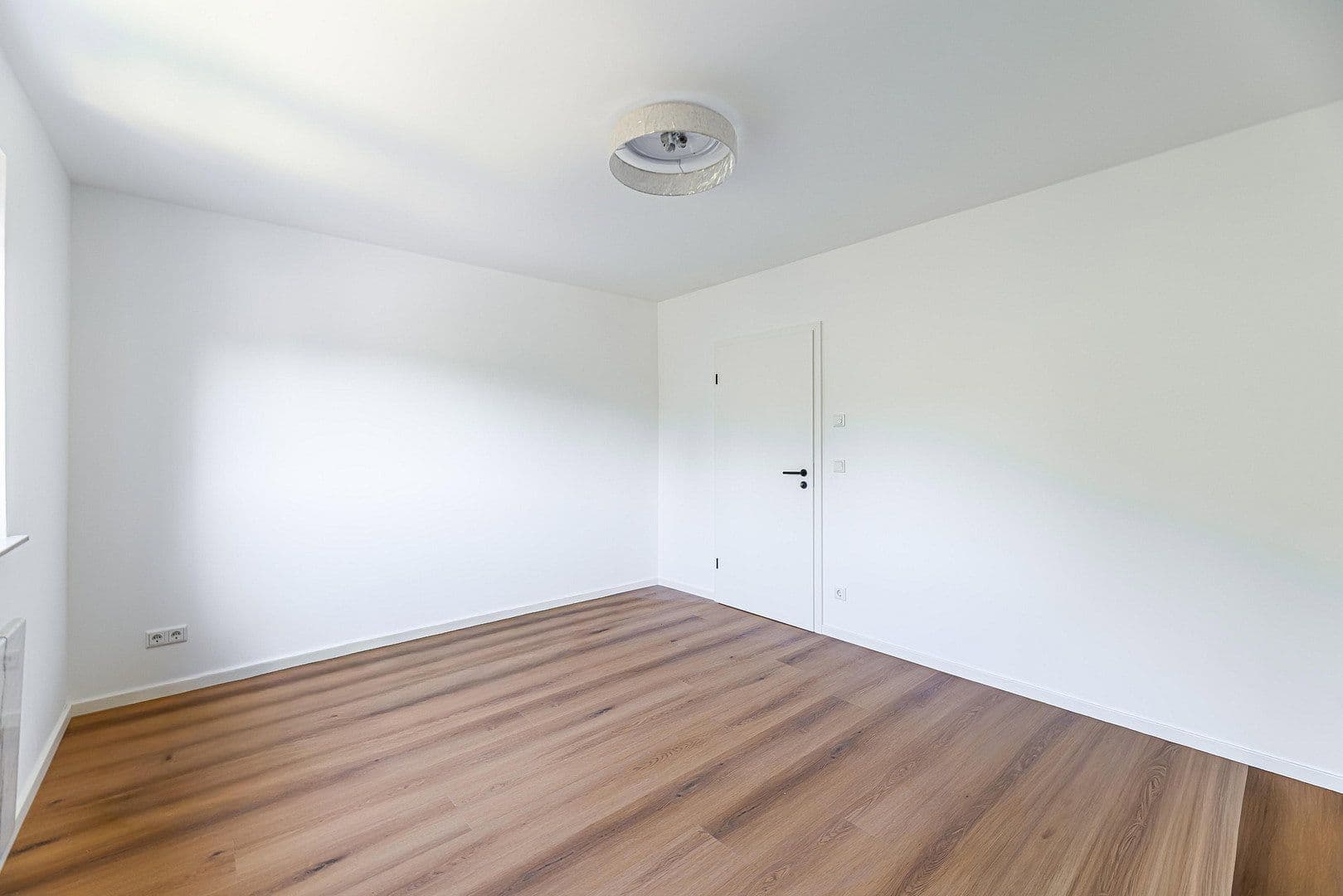 Predaj bytu 2-izbový 62 m², Hauchstraße 42, Nürnberg Röthenbach b. Schweinau, Bavorsko Predaj bytu 2-izbový 62 m², Hauchstraße 42, Nürnberg Röthenbach b. Schweinau, Bavorsko