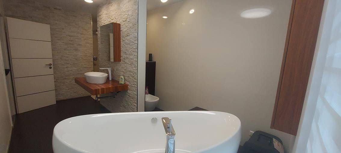 Predaj domu 200 m², pozemok 731 m², Karlsruhe, Bádensko-Wurttembersko Predaj domu 200 m², pozemok 731 m², Karlsruhe, Bádensko-Wurttembersko