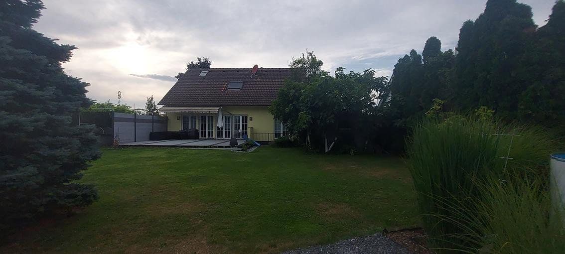 Predaj domu 200 m², pozemok 731 m², Karlsruhe, Bádensko-Wurttembersko Predaj domu 200 m², pozemok 731 m², Karlsruhe, Bádensko-Wurttembersko