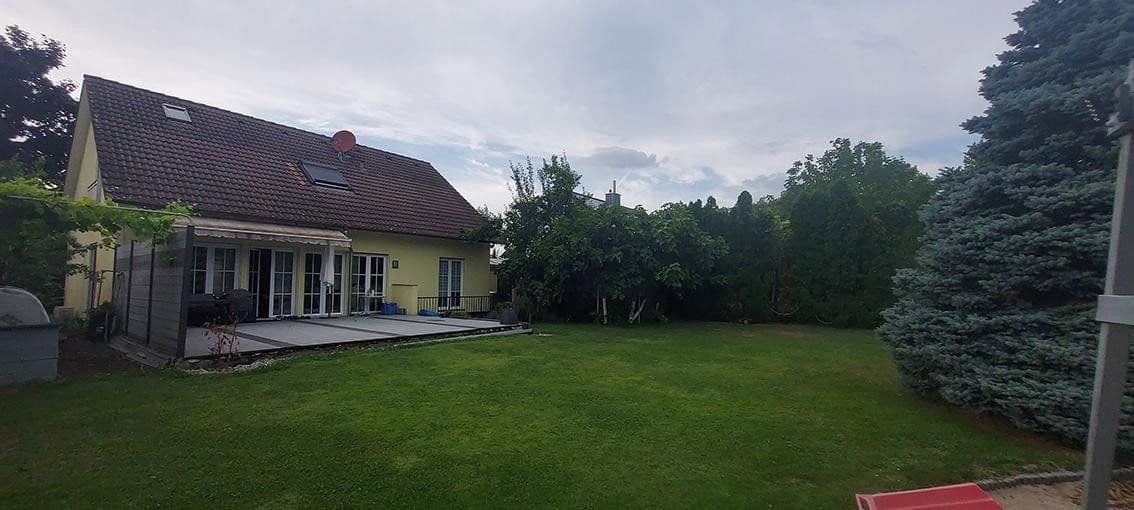 Predaj domu 200 m², pozemok 731 m², Karlsruhe, Bádensko-Wurttembersko Predaj domu 200 m², pozemok 731 m², Karlsruhe, Bádensko-Wurttembersko