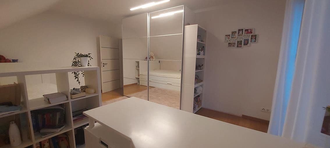Predaj domu 200 m², pozemok 731 m², Karlsruhe, Bádensko-Wurttembersko Predaj domu 200 m², pozemok 731 m², Karlsruhe, Bádensko-Wurttembersko