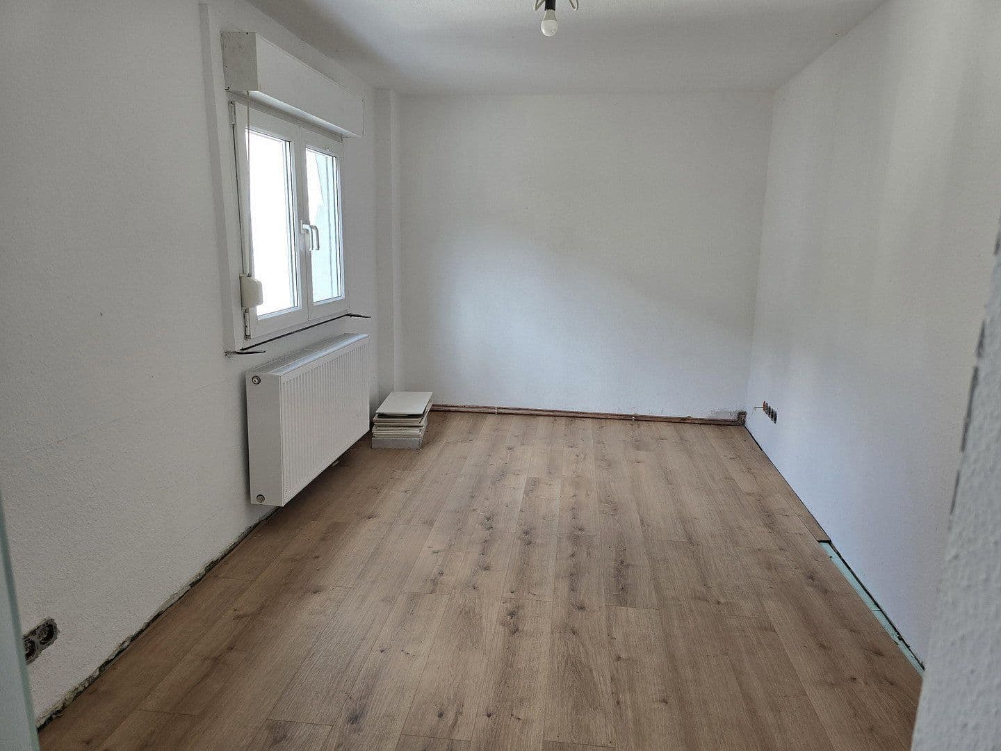 Predaj domu 92 m², pozemok 133 m², Hauptstraße 45, Oberheimbach, Porýnie-Falcko Predaj domu 92 m², pozemok 133 m², Hauptstraße 45, Oberheimbach, Porýnie-Falcko