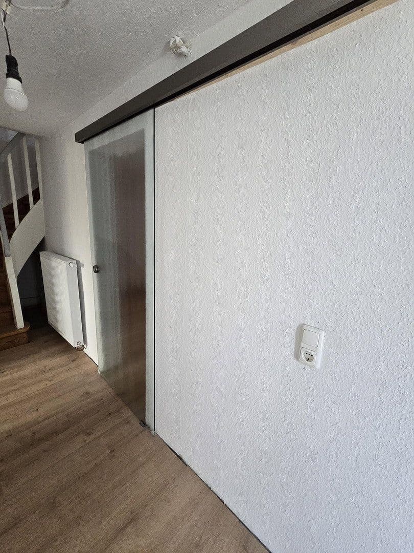 Predaj domu 92 m², pozemok 133 m², Hauptstraße 45, Oberheimbach, Porýnie-Falcko Predaj domu 92 m², pozemok 133 m², Hauptstraße 45, Oberheimbach, Porýnie-Falcko
