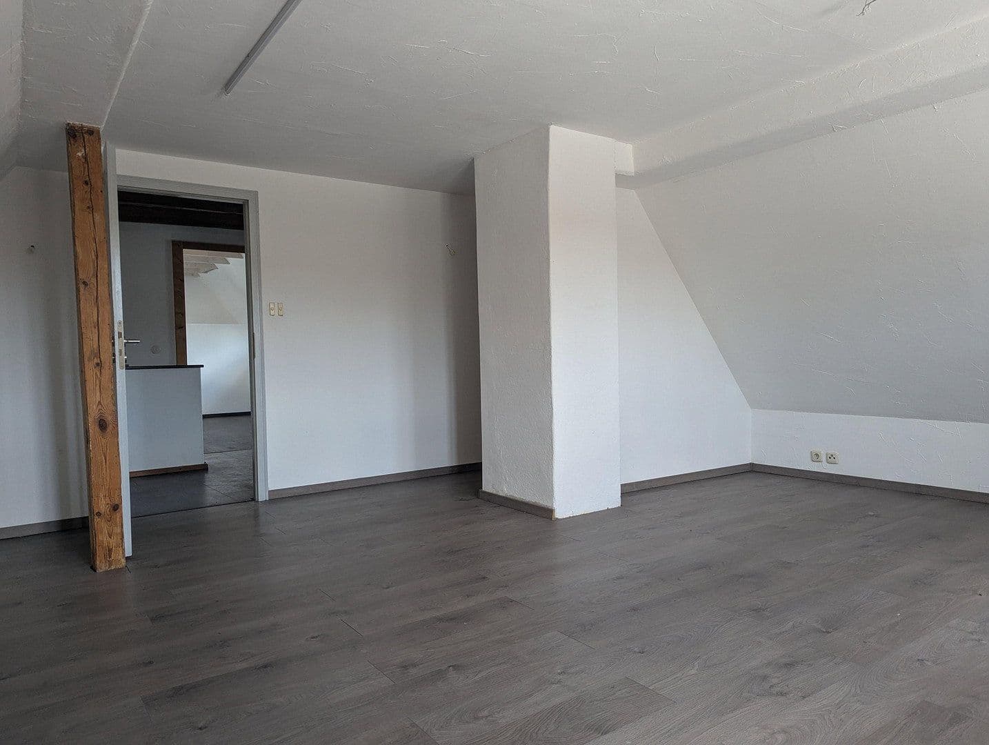 Predaj domu 155 m², pozemok 310 m², Oberköst 47, Burgebrach, Bavorsko Predaj domu 155 m², pozemok 310 m², Oberköst 47, Burgebrach, Bavorsko