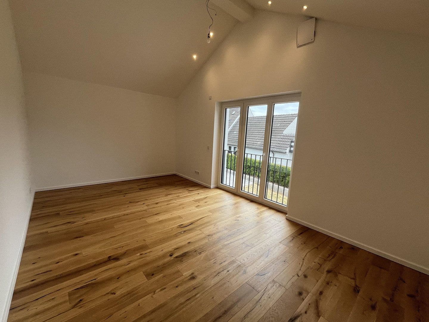 Predaj domu 100 m², pozemok 195 m², Düsseldorf, Severné Porýnie - Westfálsko Predaj domu 100 m², pozemok 195 m², Düsseldorf, Severné Porýnie - Westfálsko