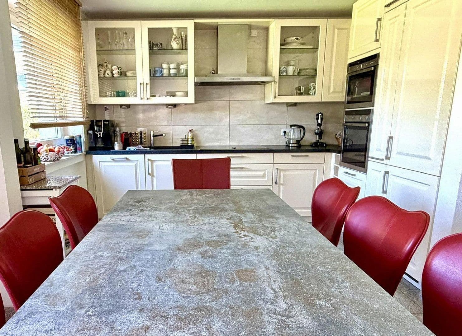 Predaj bytu 3-izbový 74 m², Hülsmeyerstraße 4, Düsseldorf, Severné Porýnie - Westfálsko Predaj bytu 3-izbový 74 m², Hülsmeyerstraße 4, Düsseldorf, Severné Porýnie - Westfálsko