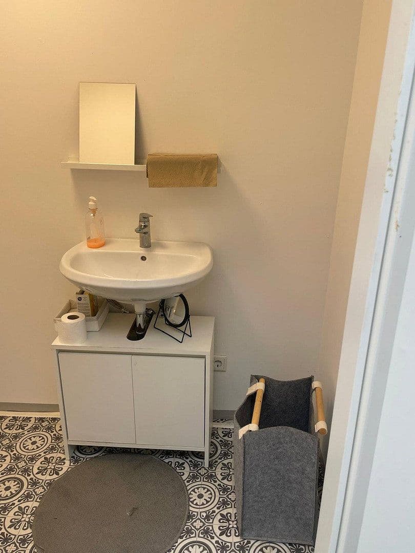 Prenájom nebytového priestoru 150 m², Köln, Severné Porýnie - Westfálsko Prenájom nebytového priestoru 150 m², Köln, Severné Porýnie - Westfálsko