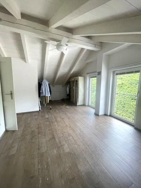 Prenájom bytu 3-izbový 101 m², Deining, Bavorsko Prenájom bytu 3-izbový 101 m², Deining, Bavorsko