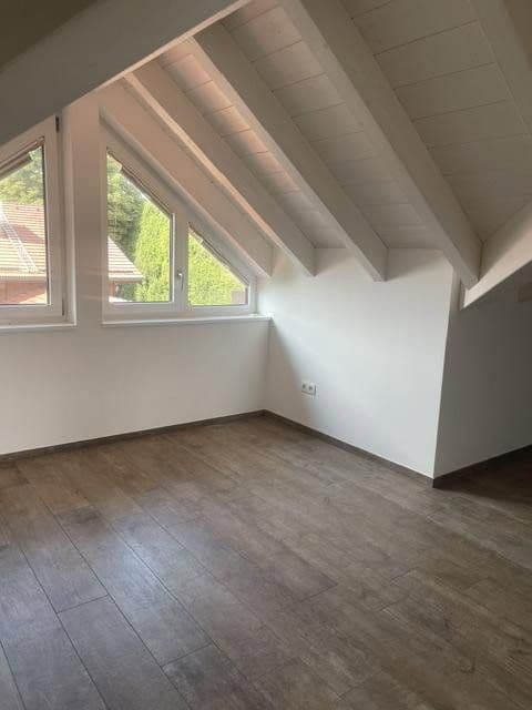 Prenájom bytu 3-izbový 101 m², Deining, Bavorsko Prenájom bytu 3-izbový 101 m², Deining, Bavorsko