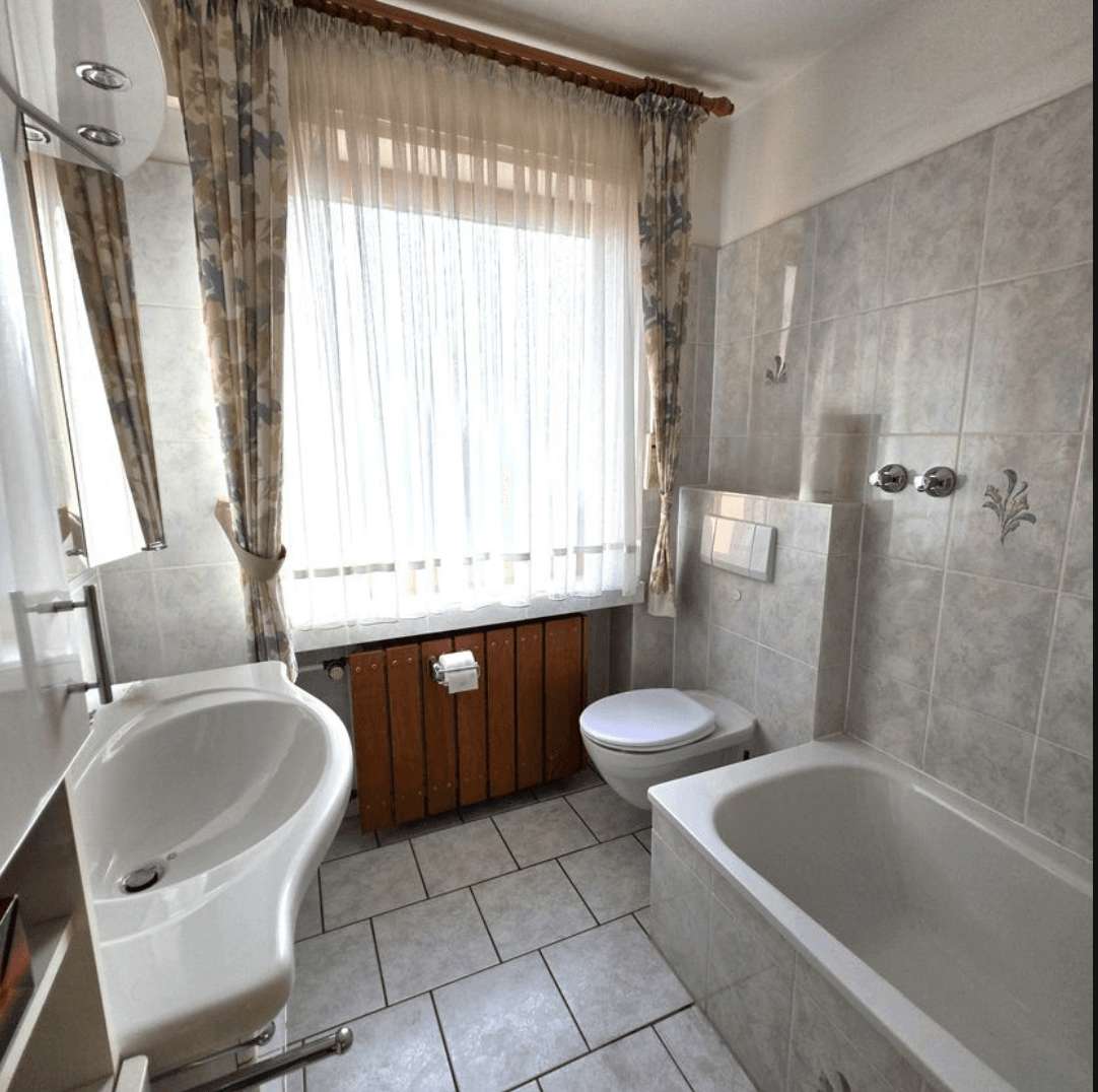 Predaj domu 200 m², pozemok 862 m², Velbert, Severné Porýnie - Westfálsko Predaj domu 200 m², pozemok 862 m², Velbert, Severné Porýnie - Westfálsko