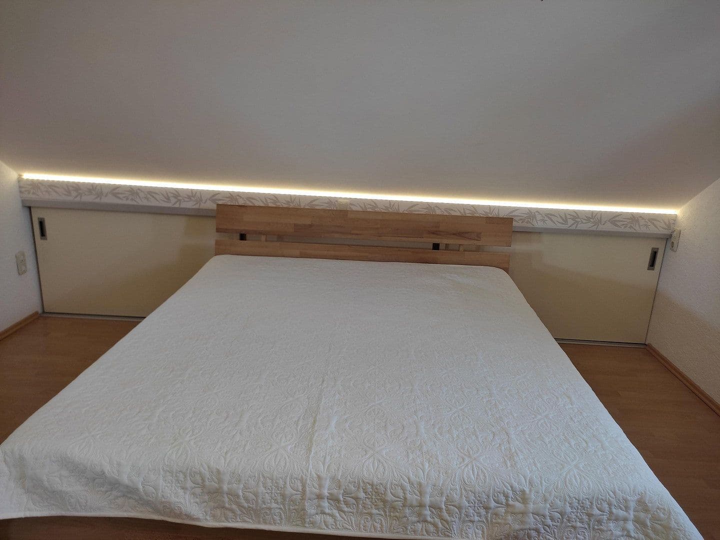 Predaj domu 198 m², pozemok 840 m², Ludwigschorgast, Bavorsko Predaj domu 198 m², pozemok 840 m², Ludwigschorgast, Bavorsko