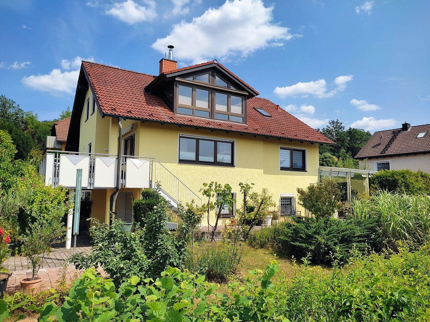 Predaj domu 198 m², pozemok 840 m², Ludwigschorgast, Bavorsko Predaj domu 198 m², pozemok 840 m², Ludwigschorgast, Bavorsko